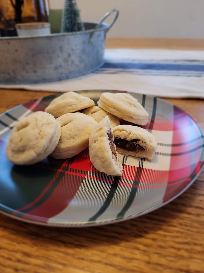 Date filled cookies